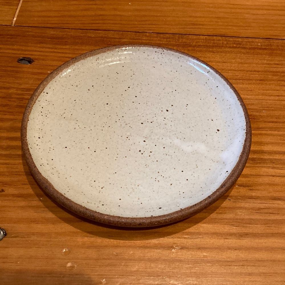 New! CELESTIAL SURF STUDIO Exposed Clay Speckled Cream Glaze Candle Cones Plate